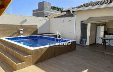 Imagem: A casa em condomínio possui 3 Dormitórios, 3 Banheiros, 3