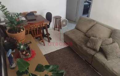 Imagem: O apartamento possui 2 Dormitórios, 1 Banheiro, 1 Vaga na garagem