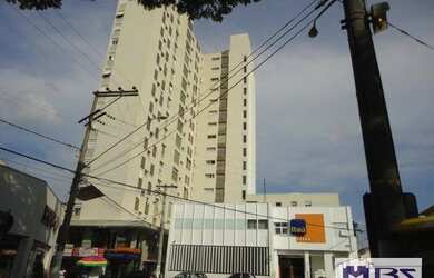 Imagem: O apartamento possui 2 Dormitórios, 2 Banheiros, 80m² de Área