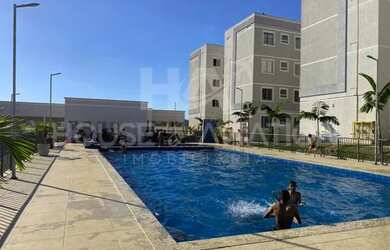 Imagem: O apartamento possui 2 Dormitórios, 1 Banheiro, 1 Vaga na garagem