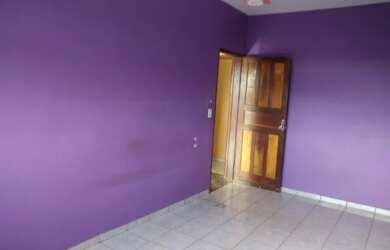 Imagem 10: Vende- se ou permuta por imóveis de menores valores sobrado com três...