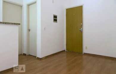 Imagem: O apartamento possui 1 Dormitório, 1 Banheiro, 1 Vaga na garagem