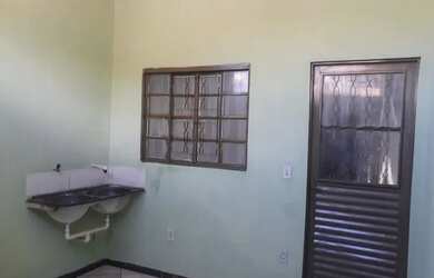 Imagem 14: Aluga-se uma casa. 1 Vaga na garageme2 Dormitórios