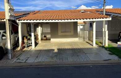 Imagem: A casa em condomínio possui 3 Dormitórios, 3 Banheiros, 2