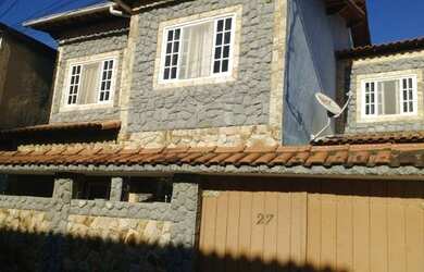 Imagem: A casa em condomínio possui 3 Dormitórios, 3 Banheiros, 2