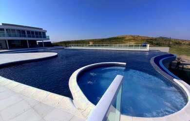 Imagem: O terreno possui 271m² de Área e está localizado em Nova