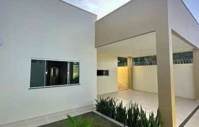 Imagem: A casa possui 3 Dormitórios, 2 Banheiros, 126m² de Área e