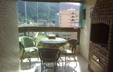Imagem: O apartamento possui 2 Dormitórios, 2 Banheiros, 2 Vagas na