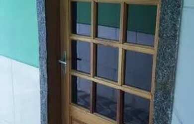 Imagem: A casa possui 2 Dormitórios, 1 Banheiro e está localizado