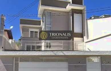 Imagem: A casa possui 3 Dormitórios, 4 Banheiros, 3 Vagas na garagem