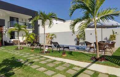 Imagem: A casa em condomínio possui 4 Dormitórios, 5 Banheiros, 2