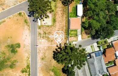 Imagem: O terreno possui 193m² de Área e está localizado em Santa