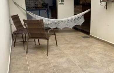 Imagem: A casa em condomínio possui 3 Dormitórios, 3 Banheiros, 2