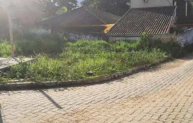 Imagem: O terreno possui 180m² de Área e está localizado em Campo