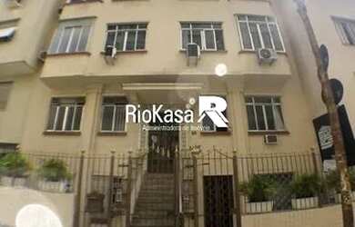 Imagem: O apartamento para alugar possui 1 Dormitório, 1 Banheiro e