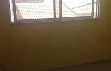 Imagem: A casa possui 2 Dormitórios, 1 Banheiro e está localizado