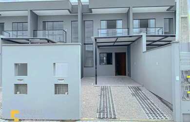 Imagem: A casa à venda possui 2 Dormitórios, 2 Banheiros, 101m² de