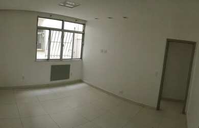 Imagem: O apartamento possui 2 Dormitórios, 1 Banheiro e 60m² de Área