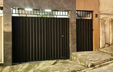 Imagem: A casa possui 2 Dormitórios, 2 Banheiros, 1 Vaga na garagem