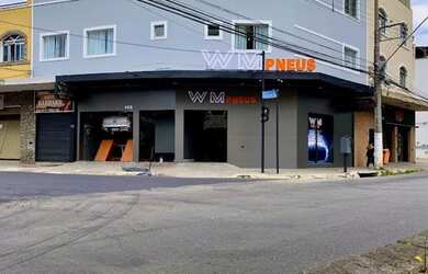 Imagem: O depósito possui 2 Vagas na garagem, 1m² de Área e está