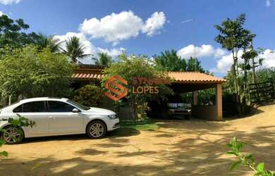 Imagem: A fazenda possui 2221560m² de Área, Piscina e Varanda e está