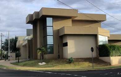 Imagem: A casa em condomínio possui 3 Dormitórios, 5 Banheiros, 4