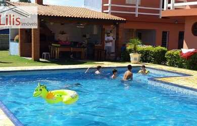 Imagem 3: Casa Temporada Atibaia. Piscina, Churrasqueira, Varandae300m² de Área