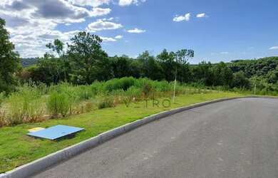 Imagem: O terreno possui 332m² de Área e está localizado em São