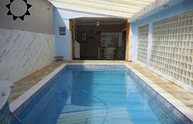 Imagem: A casa possui 5 Dormitórios, 5 Banheiros, 500m² de Área e