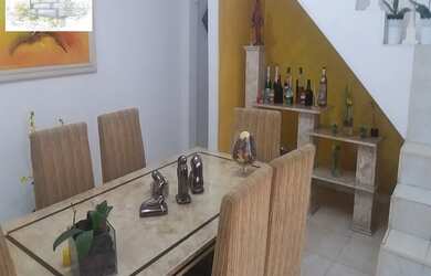 Imagem: A casa possui 2 Dormitórios, 2 Banheiros, 120m² de Área e