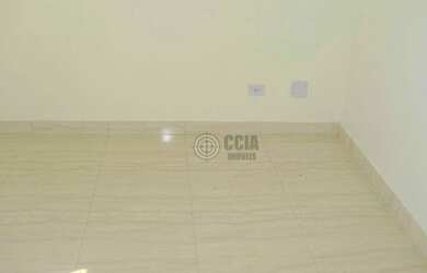 Imagem: O apartamento possui 3 Dormitórios, 1 Banheiro, 1 Vaga na garagem