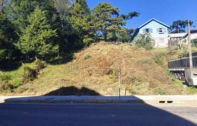 Imagem: O terreno possui 2.486m² de Área e está localizado em Canela