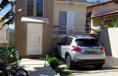 Imagem: A casa em condomínio possui 3 Dormitórios, 4 Banheiros, 2