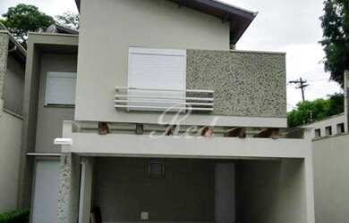 Imagem: A casa em condomínio possui 4 Dormitórios, 3 Banheiros, 4