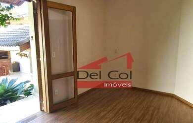 Imagem: A casa possui 3 Dormitórios, 4 Banheiros, 4 Vagas na garagem