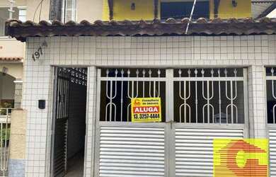 Imagem: A casa possui 2 Dormitórios, 3 Banheiros, 1 Vaga na garagem