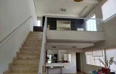 Imagem: A casa em condomínio possui 3 Dormitórios, 5 Banheiros, 4