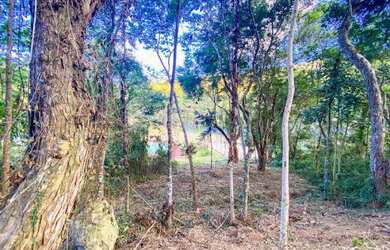 Imagem: O terreno possui 322m² de Área e está localizado em Vargem