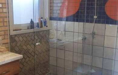 Imagem 12: Casa com grande jardim na Praia do Rosa