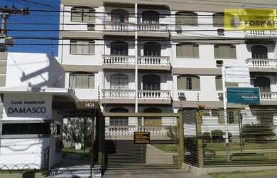 Imagem: O apartamento possui 1 Dormitório, 1 Banheiro, 1 Vaga na garagem