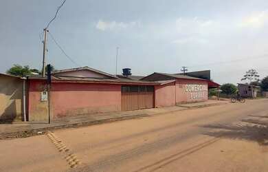 Imagem: O depósito possui 2 Vagas na garagem e está localizado em