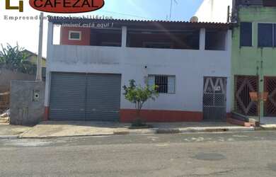 Imagem: A casa possui 2 Dormitórios, 2 Banheiros, 130m² de Área e