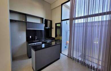 Imagem: A casa em condomínio possui 3 Dormitórios, 5 Banheiros, 4