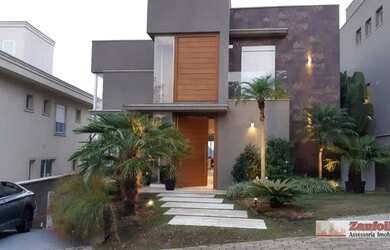 Imagem: A casa em condomínio possui 4 Dormitórios, 5 Banheiros, 5