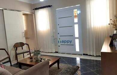 Imagem: A casa possui 3 Dormitórios, 3 Banheiros, 200m² de Área e