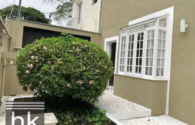 Imagem: O depósito possui 2 Vagas na garagem, 190m² de Área e está