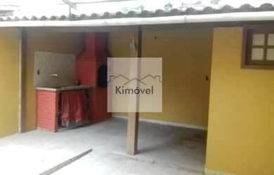 Imagem: A casa possui 2 Dormitórios, 2 Banheiros, 1 Vaga na garagem