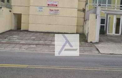 Imagem: O depósito possui 4 Vagas na garagem, 269m² de Área e está