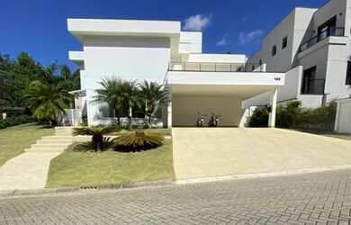 Imagem: A casa em condomínio possui 3 Dormitórios, 3 Banheiros, 4