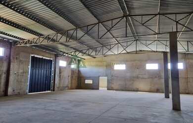 Imagem: O depósito possui 1.000m² de Área e está localizado em